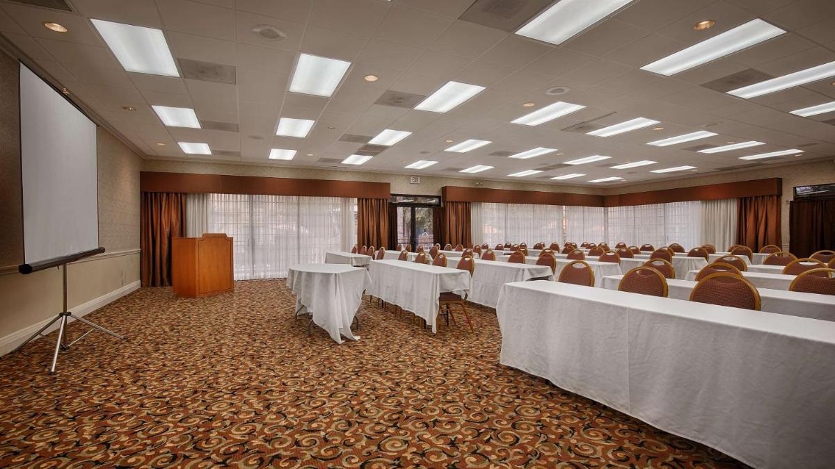 Hotel Bridgeway Tucson Int'l Airport and Suites