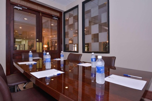 Hotel Bridgeway Tucson Int'l Airport and Suites image 2